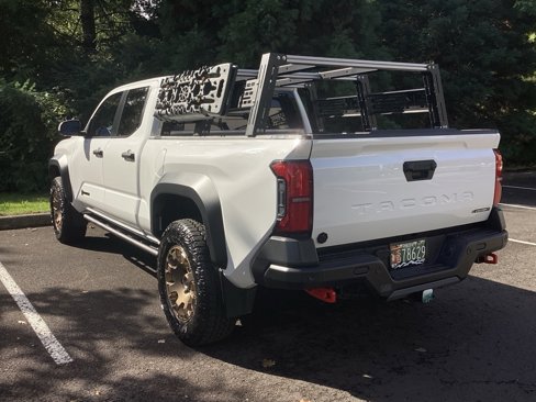 Used 2024 Toyota Tacoma Trailhunter image 10