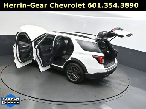 Used 2025 Ford Explorer ST-Line w/ Premium Package image 49