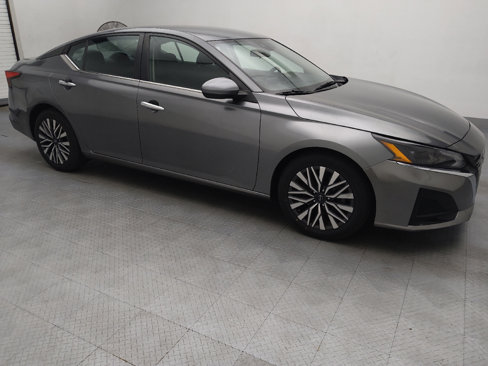 Used 2023 Nissan Altima 2.5 SV image 11