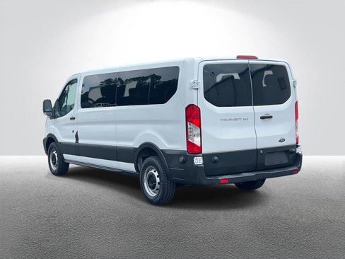 Used 2023 Ford Transit 250 Low Roof AWD image 4