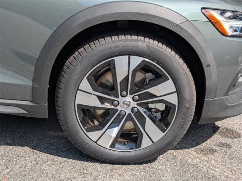 New 2026 Volvo V60 B5 Cross Country Plus w/ Protection Package Premier image 11