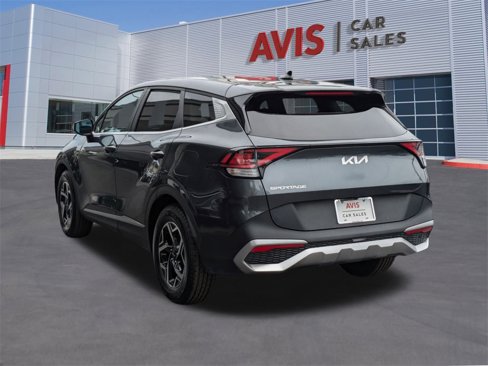Used 2024 Kia Sportage LX image 9