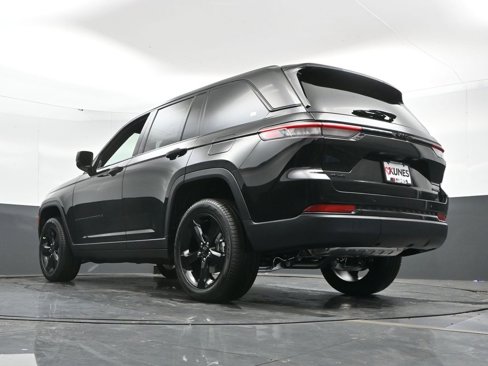New 2025 Jeep Grand Cherokee Limited image 45