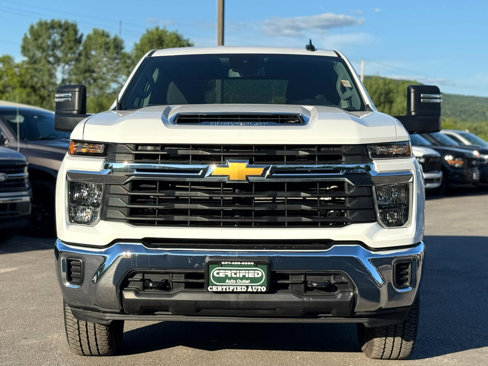Used 2024 Chevrolet Silverado 2500 LT image 2