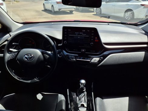 Used 2020 Toyota C-HR Limited image 4