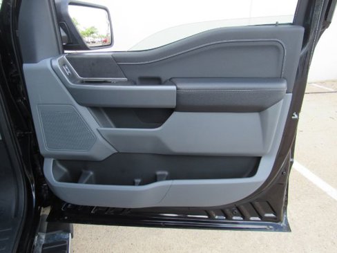 Used 2025 Ford F150 XLT w/ Equipment Group 301A Standard image 17