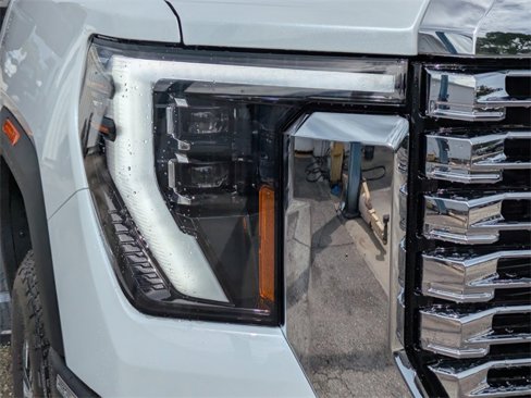 New 2026 GMC Sierra 2500 Denali w/ Denali Reserve Package image 10