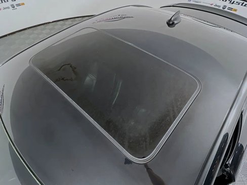 Used 2015 Dodge Charger SXT w/ Plus Group image 23