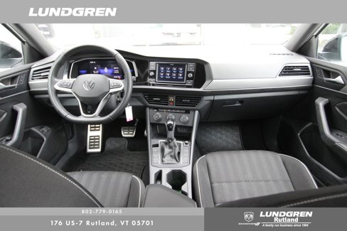Used 2023 Volkswagen Jetta Sport image 6