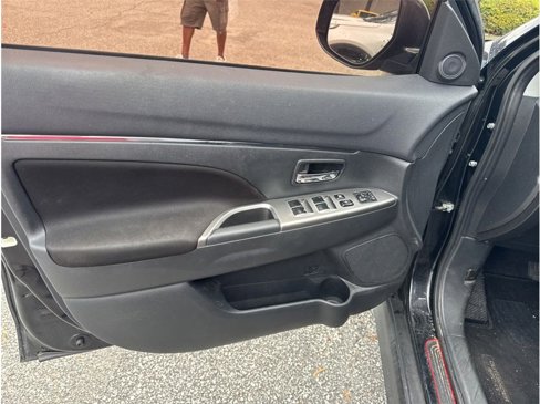 Used 2020 Mitsubishi Outlander Sport SE image 12