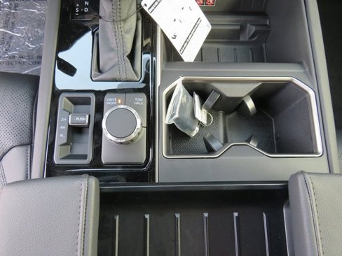 New 2025 Toyota Tundra Limited image 29