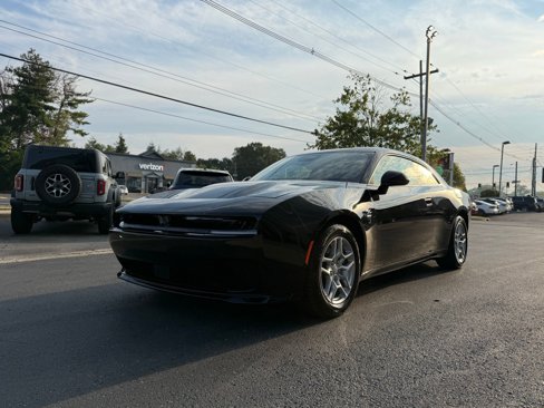 Used 2025 Dodge Charger R/T w/ Quick Order Package 25M R/T image 2