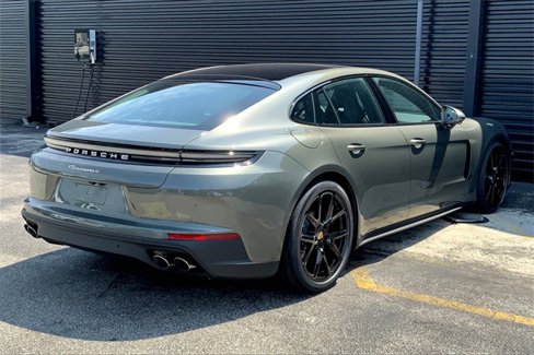 New 2025 Porsche Panamera 4 image 10