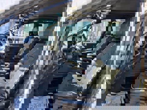 New 2025 Chrysler Pacifica Limited image 9