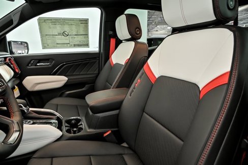New 2026 GMC Canyon AT4X image 8