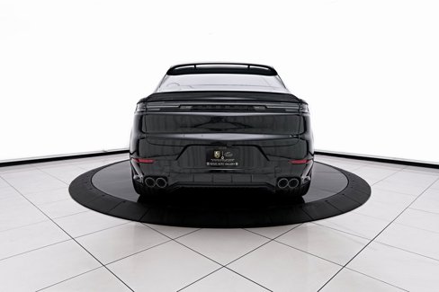 Used 2025 Porsche Cayenne GTS image 12