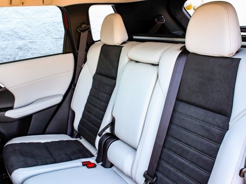 New 2025 Mitsubishi Outlander SE image 33