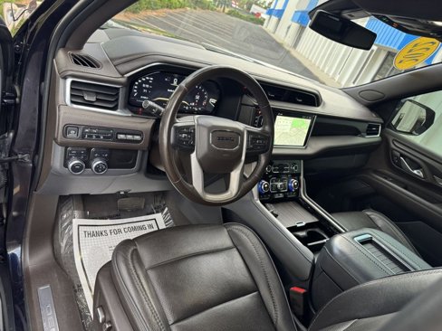 Used 2022 GMC Yukon XL Denali image 14