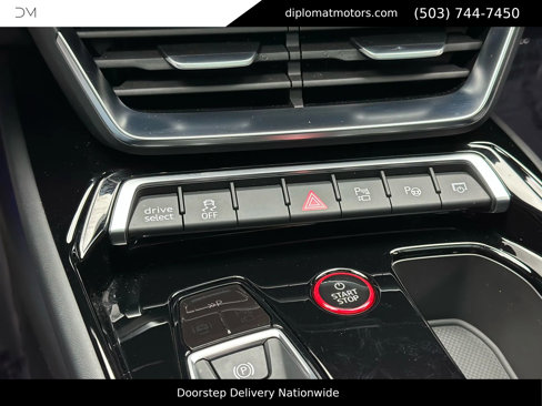 Used 2023 Audi e-tron GT Prestige w/ Prestige Package image 28