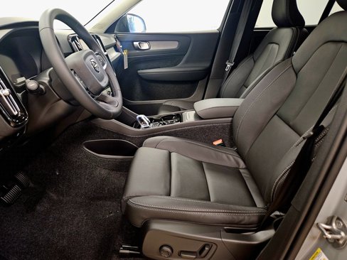 New 2026 Volvo XC40 B5 Plus w/ Protection Package Premier image 10