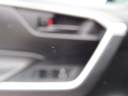 Used 2019 Toyota RAV4 LE image 16