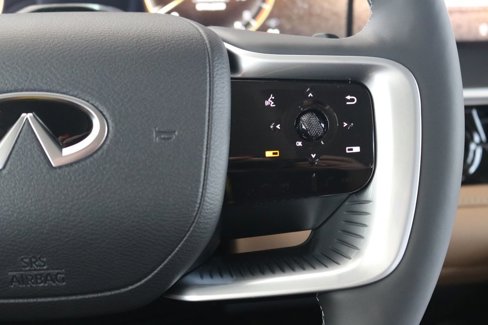New 2025 INFINITI QX80 Luxe image 36