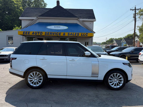 Used 2019 Land Rover Range Rover HSE image 1