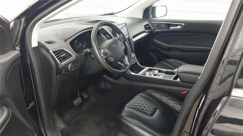 Used 2024 Ford Edge Titanium image 9