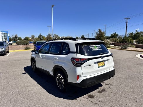 Used 2025 Subaru Forester image 2
