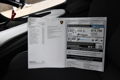 Used 2024 Lamborghini Revuelto image 30