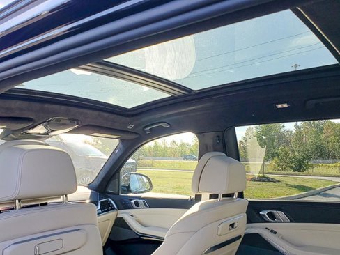 New 2026 BMW X7 xDrive40i w/ Executive Package image 13