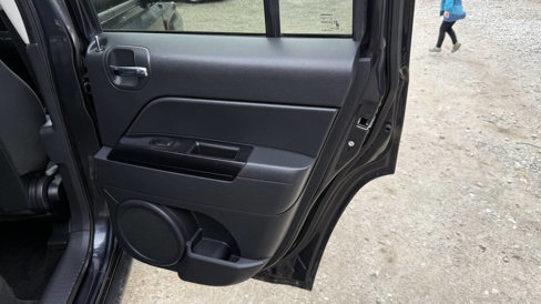 Used 2015 Jeep Patriot Sport w/ Power Value Group image 8
