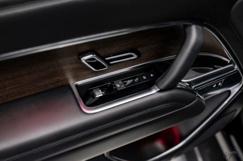 Used 2024 Land Rover Range Rover SE image 72