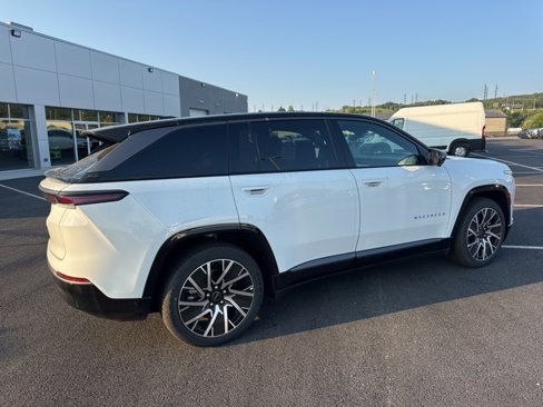 New 2025 Jeep Wagoneer Limited w/ Comfort Package image 3