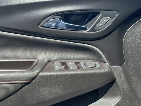 Used 2022 Chevrolet Equinox RS image 19