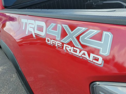 Used 2023 Toyota Tacoma TRD Off-Road image 5