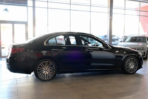 Used 2022 Mercedes-Benz C 300 4MATIC Sedan image 4