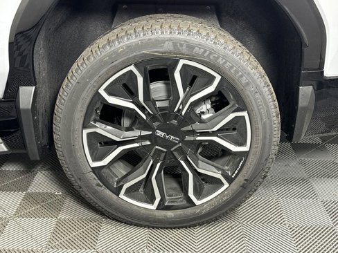 New 2025 GMC Sierra EV Denali image 19