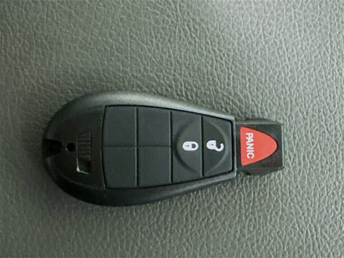 Used 2020 RAM 1500 Classic SLT image 30