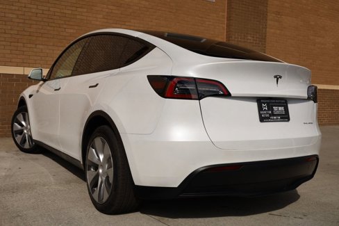 Used 2023 Tesla Model Y Long Range image 8