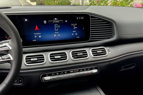 New 2026 Mercedes-Benz GLS 580 4MATIC image 7
