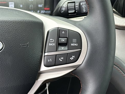 New 2025 Ford Explorer Active w/ Active Comfort Package image 28