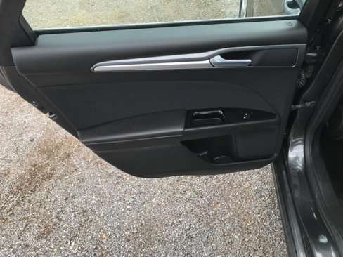 Used 2015 Ford Fusion SE image 37