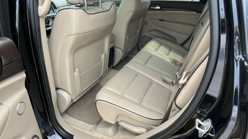Used 2021 Jeep Grand Cherokee Overland image 23