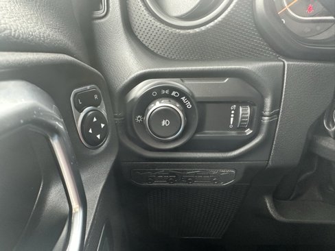 Used 2024 Jeep Wrangler Unlimited Rubicon 392 image 18