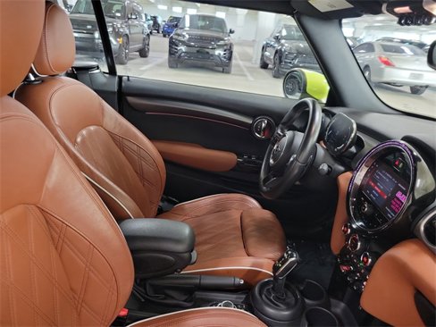 Certified 2023 MINI Cooper S w/ Signature Upholstery Package image 32