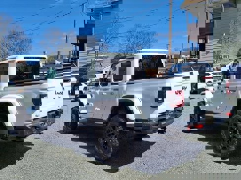 Used 2020 Jeep Gladiator Rubicon image 5