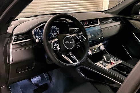 New 2026 Jaguar F-PACE R-Dynamic S image 7