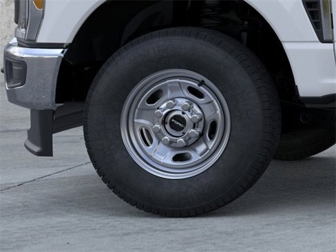 New 2026 Ford F250 XL w/ XL Chrome Package image 19