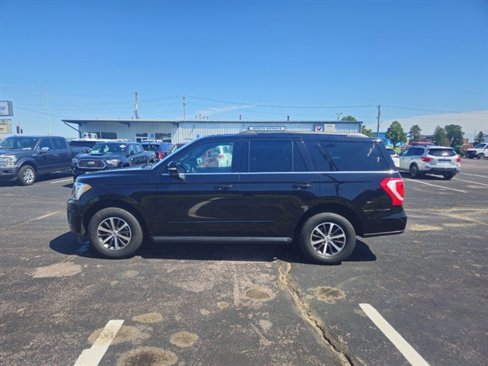 Used 2019 Ford Expedition XLT w/ Equipment Group 201A image 2